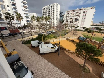 Apartamento T2 para Arrendamento em Quarteira