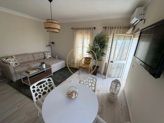 Apartamento T2 para Arrendamento em Quarteira Foto 6