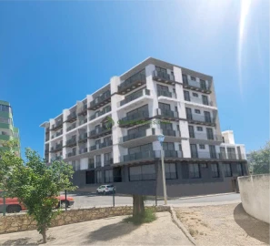 Terreno para Venda em Quarteira