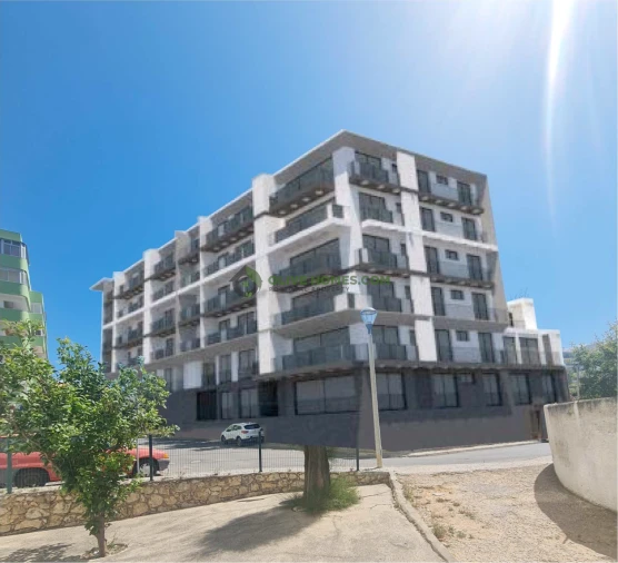 Terreno para Venda em Quarteira Foto 3