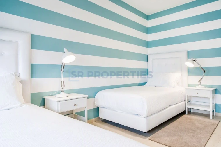 Apartamento T2 para Venda em Quarteira Foto 3