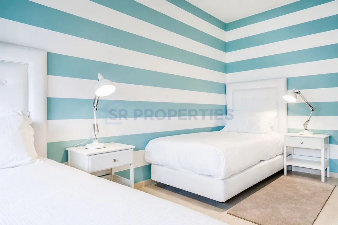 Apartamento T2 para Venda em Quarteira Foto 3