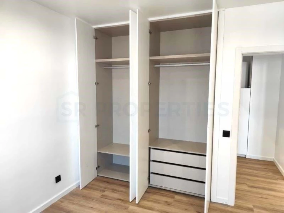 Apartamento T1 para Venda em Quarteira Foto 5