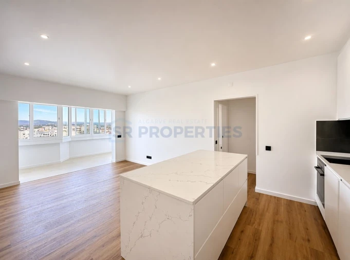 Apartamento T1 para Venda em Quarteira Foto 8