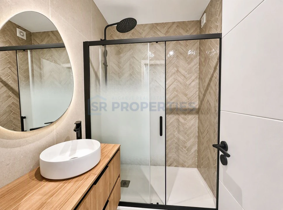 Apartamento T1 para Venda em Quarteira Foto 21
