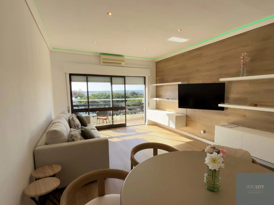 Apartamento T2 para Venda em Quarteira Foto 4