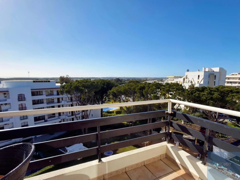 Apartamento T2 para Venda em Quarteira Foto 8