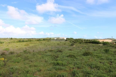 Terreno para Venda em Lagos (São Sebastião e Santa Maria)