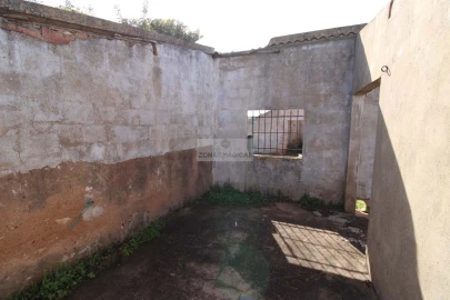 Terreno para Venda em Lagos (São Sebastião e Santa Maria)