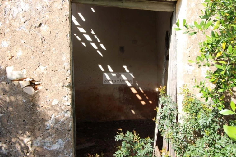 Terreno para Venda em Lagos (São Sebastião e Santa Maria) Foto 23