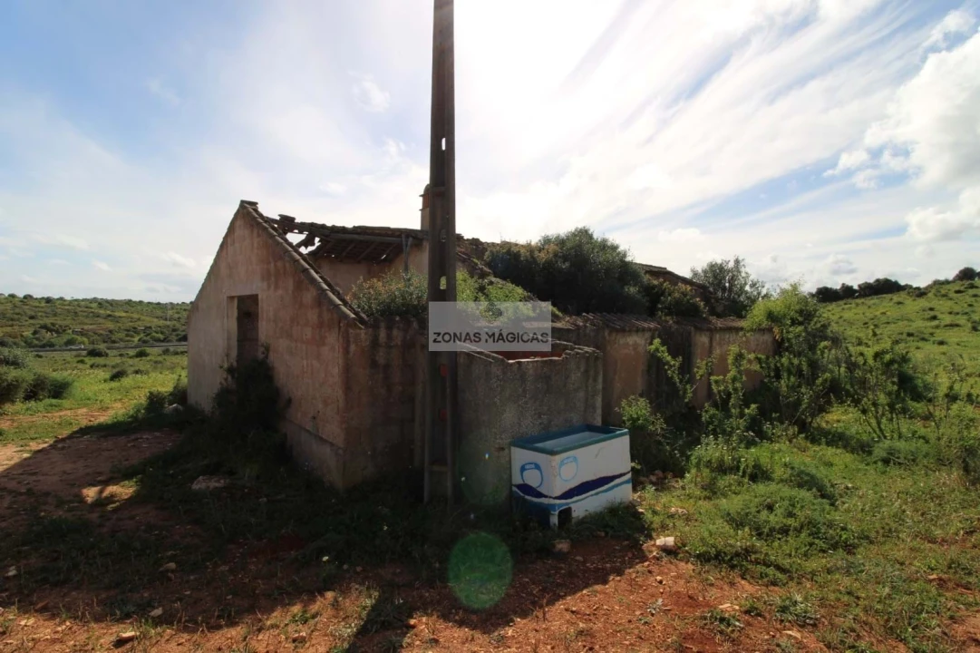 Terreno para Venda em Lagos (São Sebastião e Santa Maria) Foto 18
