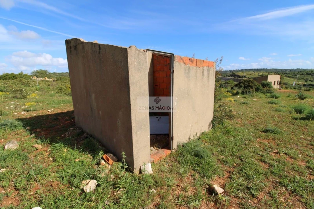 Terreno para Venda em Lagos (São Sebastião e Santa Maria) Foto 5