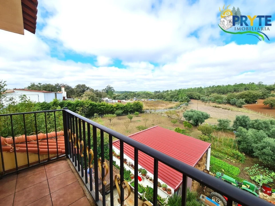 Moradia T4 para Venda em Vila Cã Foto 63