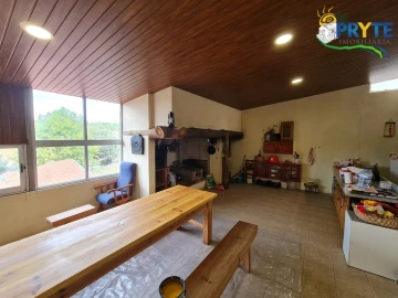 Moradia T4 para Venda em Vila Cã