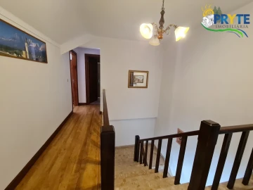 Moradia T4 para Venda em Vila Cã