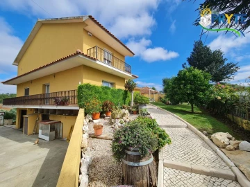 Moradia T4 para Venda em Vila Cã