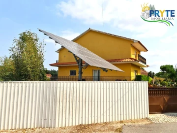 Moradia T4 para Venda em Vila Cã