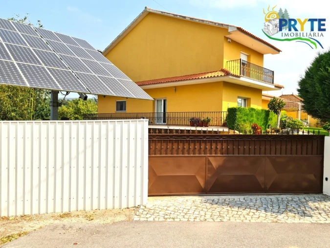 Moradia T4 para Venda em Vila Cã Foto 58