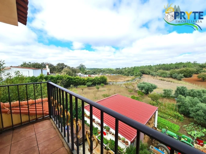 Moradia T4 para Venda em Vila Cã Foto 63