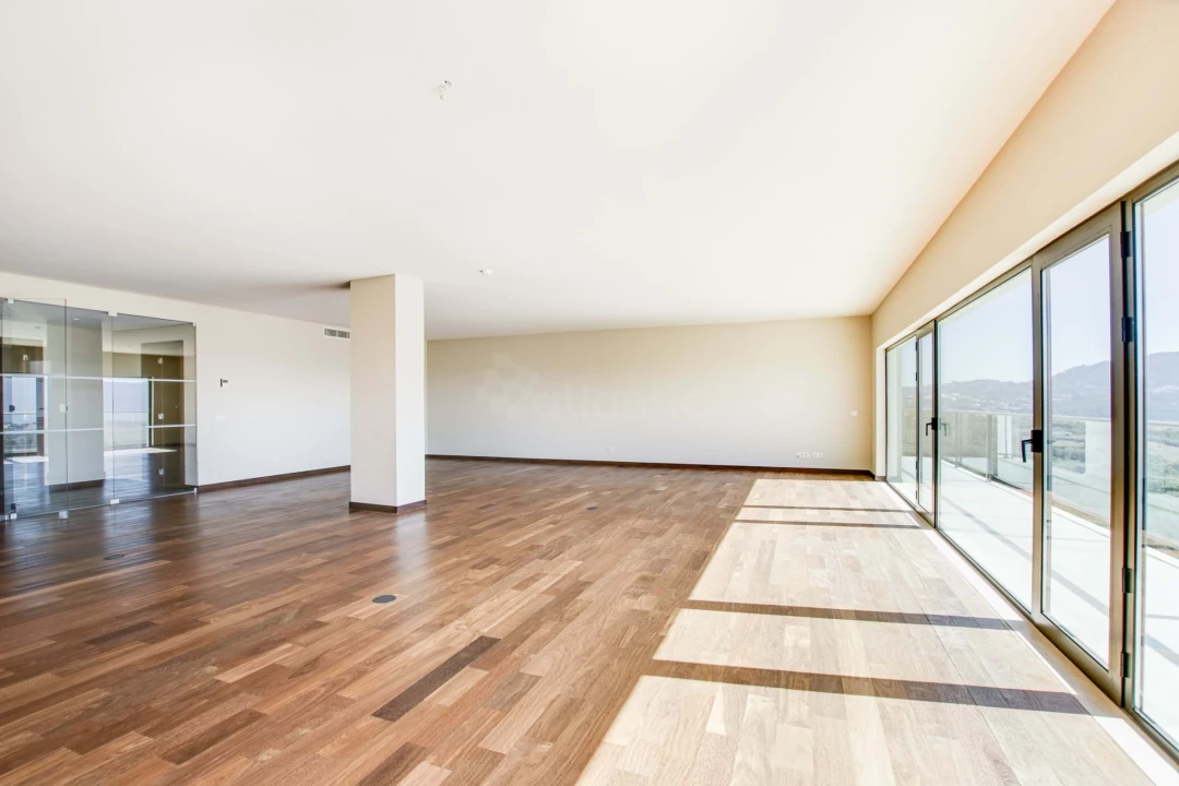 Apartamento T3 para Arrendamento em Agualva e Mira-Sintra Foto 3