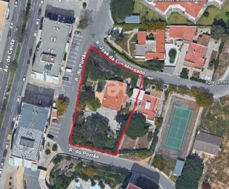 Terreno para Venda em Quarteira
