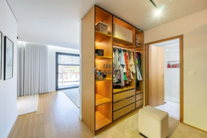 Moradia T3 para Venda em Caide de Rei