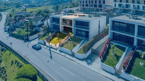 Moradia T3 para Venda em Caide de Rei