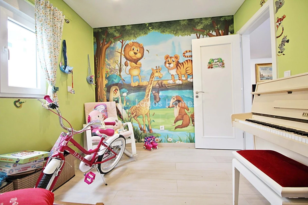 Moradia T5 para Venda em Póvoa de Santo Adrião e Olival Basto Foto 38