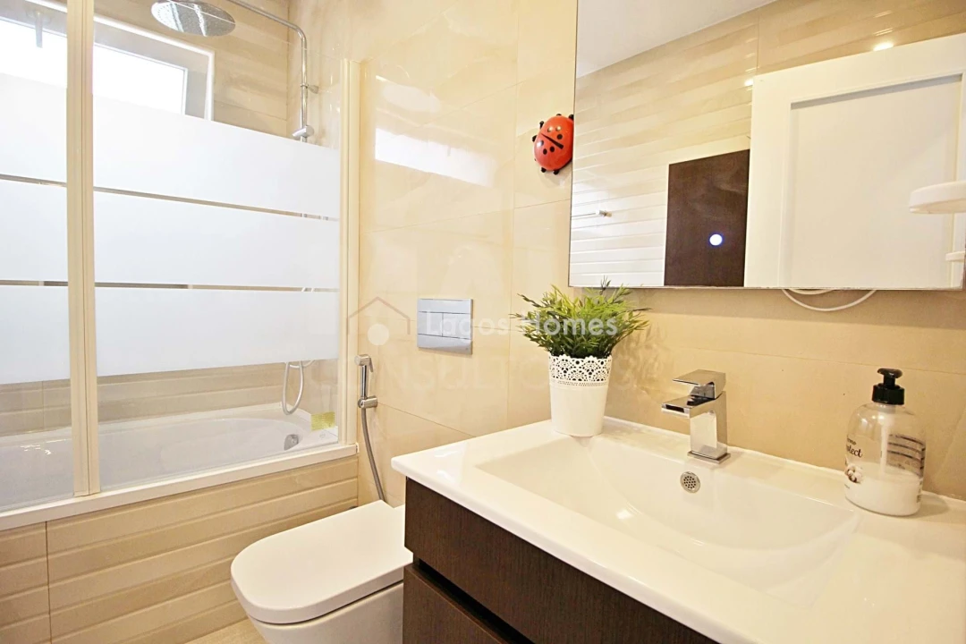 Moradia T5 para Venda em Póvoa de Santo Adrião e Olival Basto Foto 36