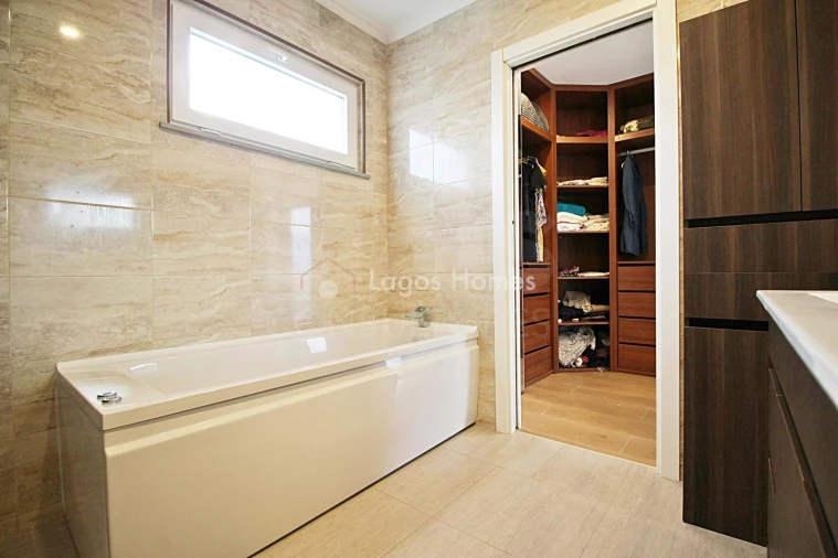 Moradia T5 para Venda em Póvoa de Santo Adrião e Olival Basto Foto 28