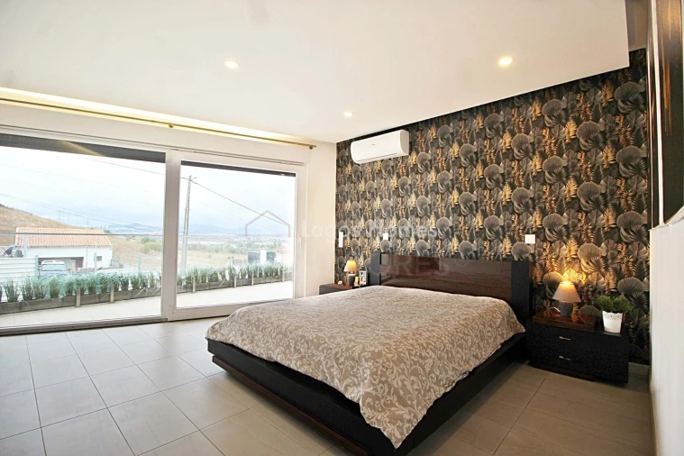 Moradia T5 para Venda em Póvoa de Santo Adrião e Olival Basto Foto 21