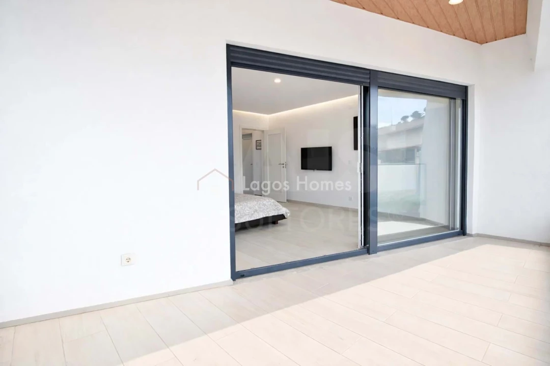 Moradia T5 para Venda em Póvoa de Santo Adrião e Olival Basto Foto 24