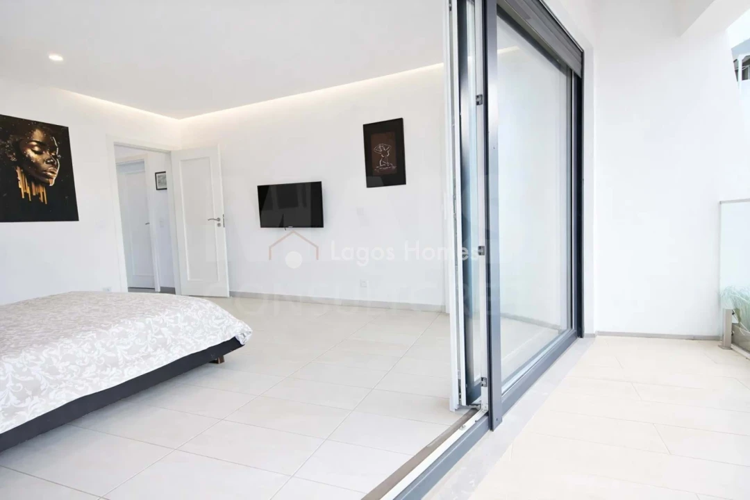 Moradia T5 para Venda em Póvoa de Santo Adrião e Olival Basto Foto 26