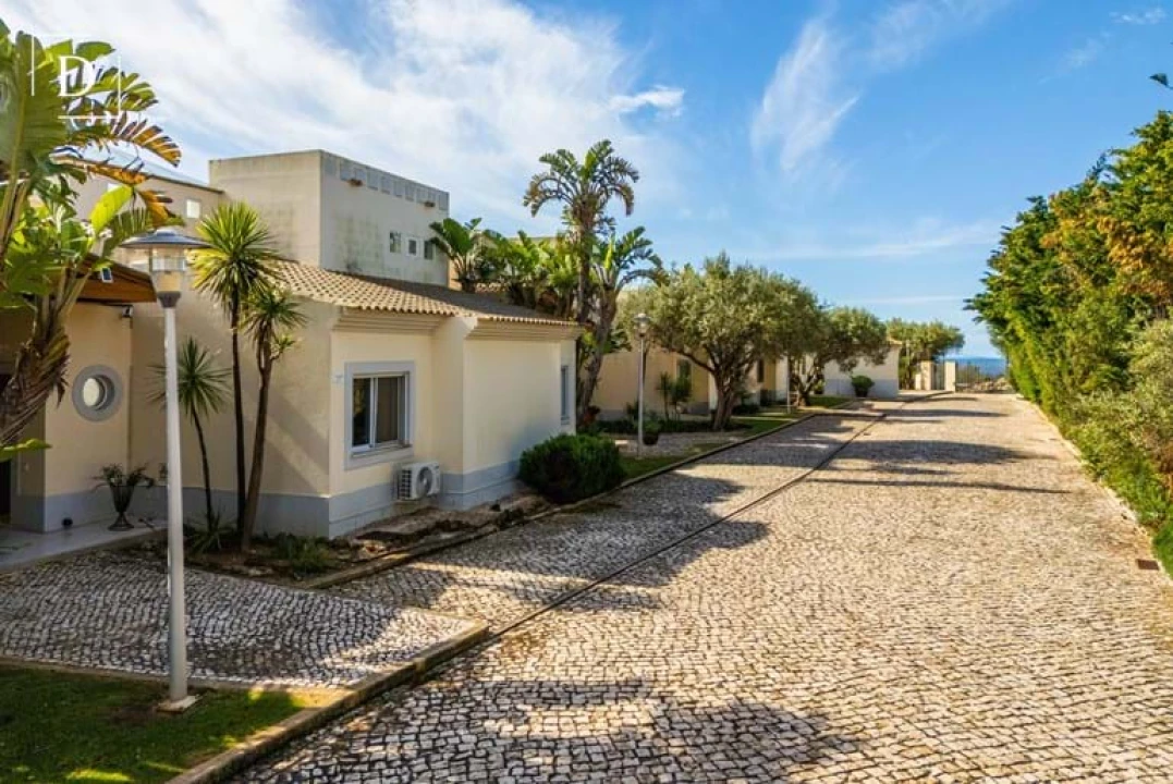 Moradia T3 para Venda em Albufeira e Olhos de Água Foto 28