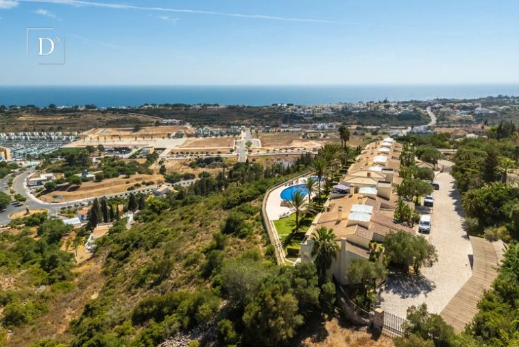 Moradia T3 para Venda em Albufeira e Olhos de Água Foto 4