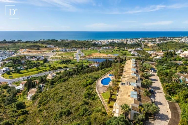 Moradia T3 para Venda em Albufeira e Olhos de Água Foto 4