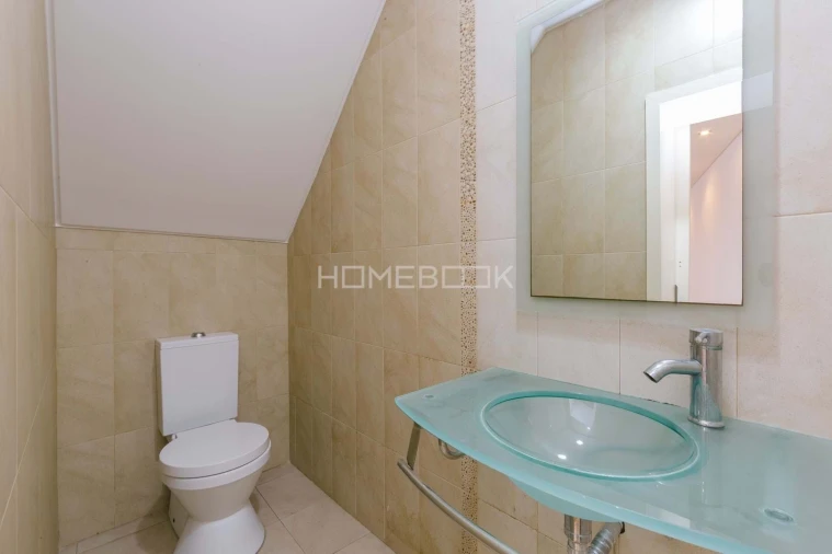 Apartamento T2 para Arrendamento em Santo António Foto 7