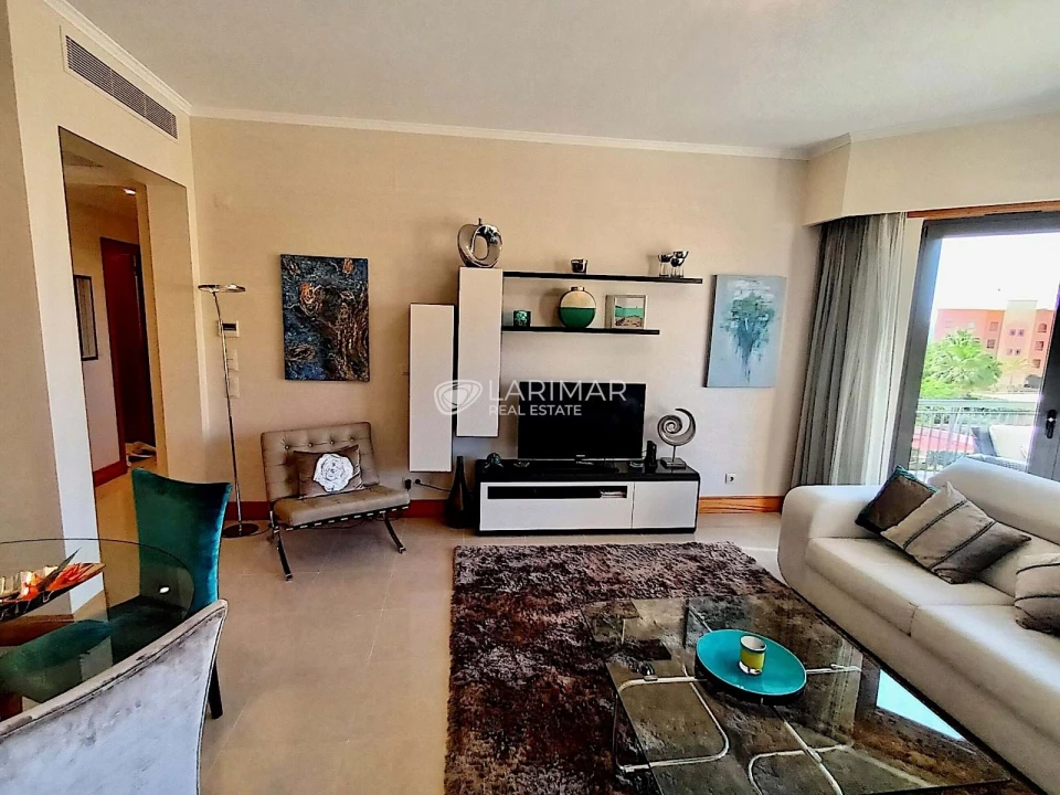 Apartamento T2 para Venda em Quarteira Foto 4
