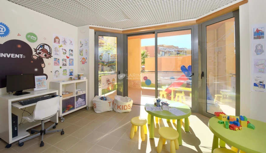 Apartamento T2 para Venda em Quarteira Foto 10