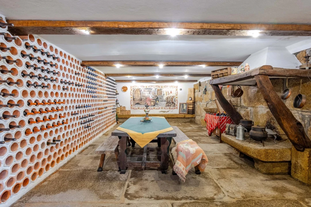 Moradia T6 para Venda em Folgosa Foto 93