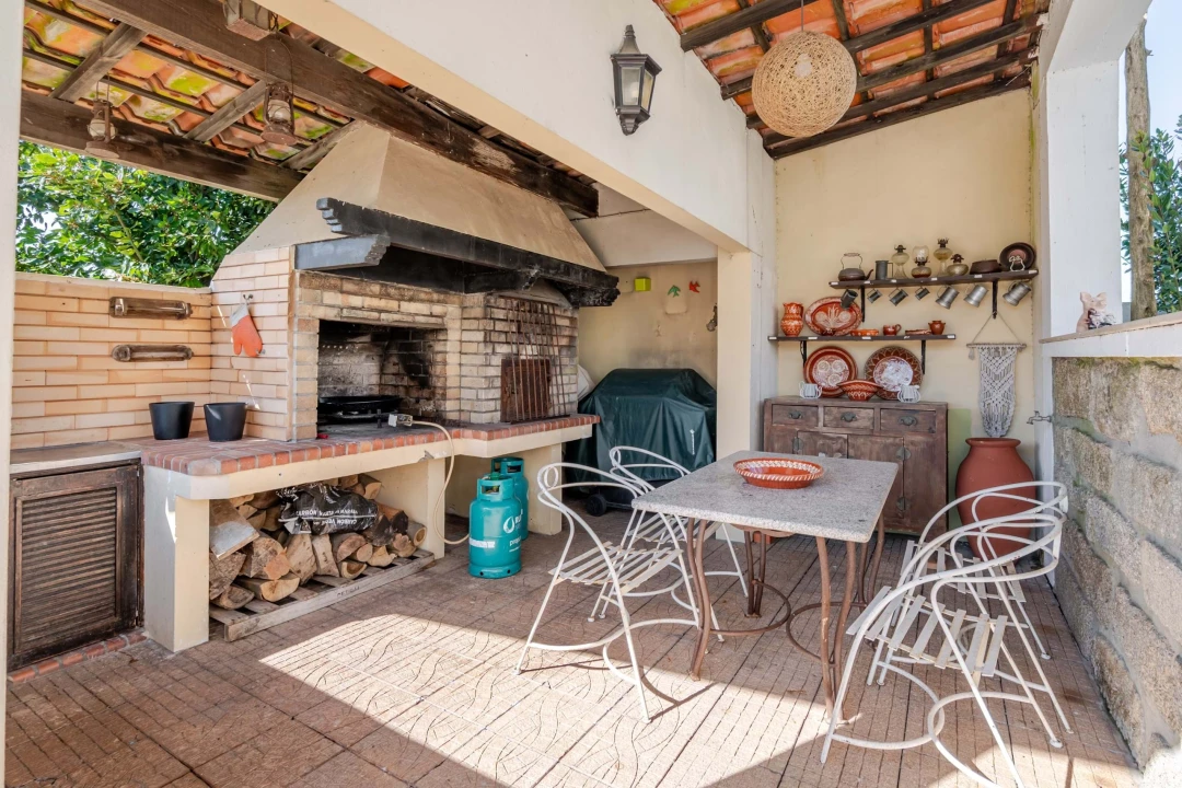 Moradia T6 para Venda em Folgosa Foto 25