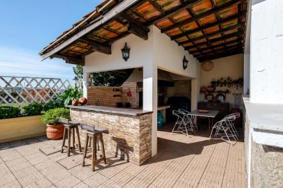 Moradia T6 para Venda em Folgosa