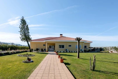 Moradia T6 para Venda em Folgosa