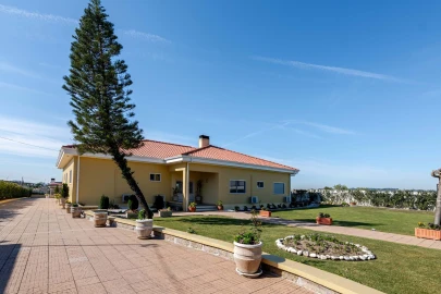 Moradia T6 para Venda em Folgosa