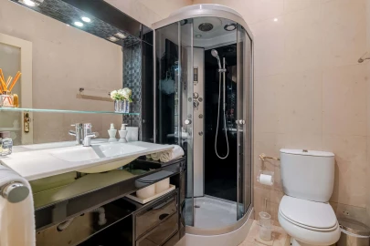 Moradia T6 para Venda em Folgosa