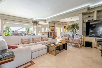 Moradia T6 para Venda em Folgosa