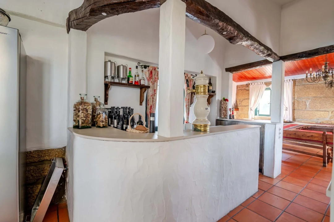 Moradia T6 para Venda em Folgosa Foto 88