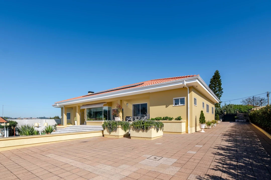 Moradia T6 para Venda em Folgosa Foto 7