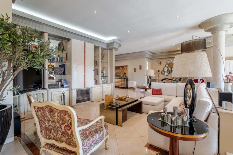 Moradia T6 para Venda em Folgosa Foto 48