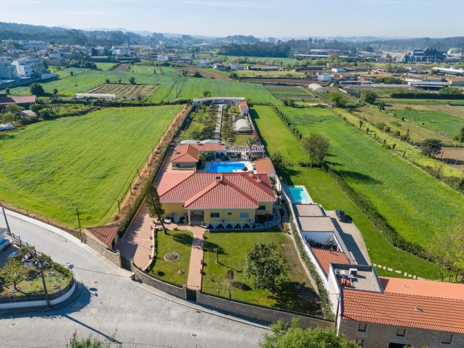 Moradia T6 para Venda em Folgosa Foto 114